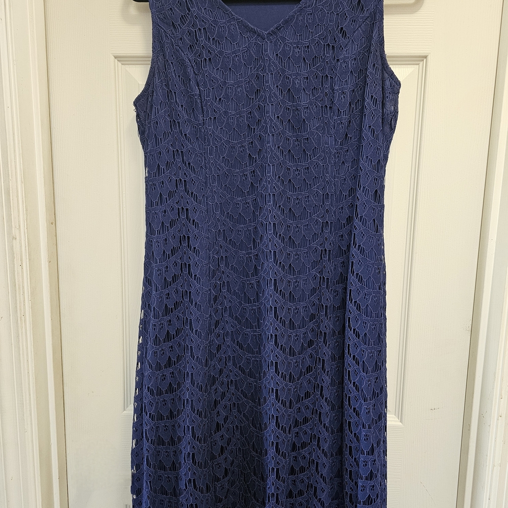 Isaac Mizrahi Blue Sleeveless V-Neck Sheath Dress